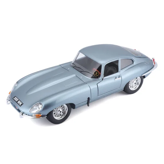 Автомодель – JAGUAR E-TYPE COUPE (1961) (1:18)