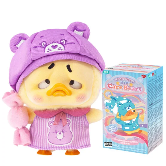 Колекційна м’яка іграшка з кільцем POP TOP 1983toys серії “Upset Duck x Care Bears” – БУДЬ ВЕСЕЛКОЮ (у дисп., в ас.)
