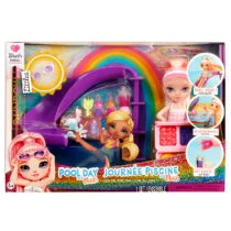 Ігровий набір з лялькою RAINBOW HIGH серії “Littles” – ВЕСЕЛКОВЕ СВЯТО В БАСЕЙНІ (з аксес.)