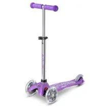 Самокат MICRO серії “Mini Deluxe Fairy Glitter LED” – ПУРПУРОВИЙ (до 50 kg, 3-х колісний, світло)